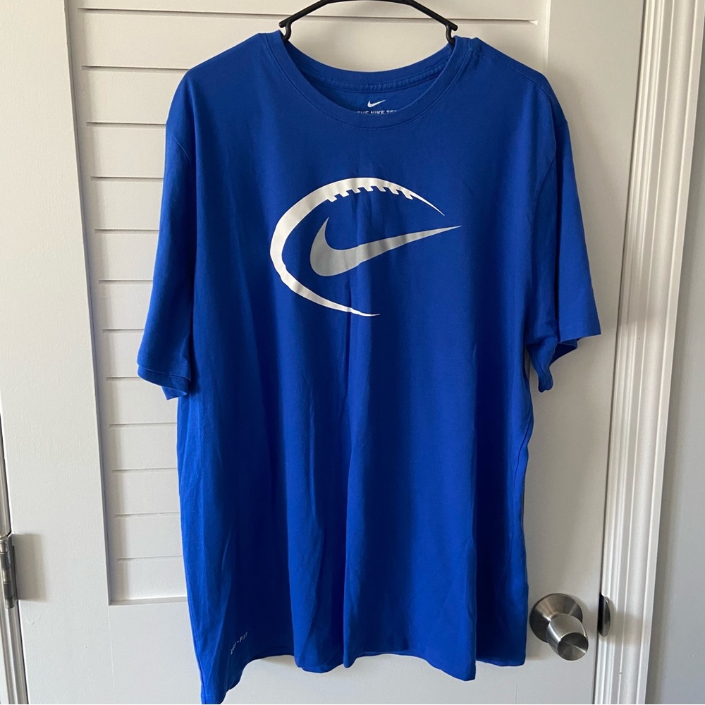 Nike Dri-Fit Blue Football Swish White Graphic Men’s Short Sleeve Tshirt SizeXXL